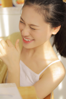 美女被强行扒开双腿被桶屁股